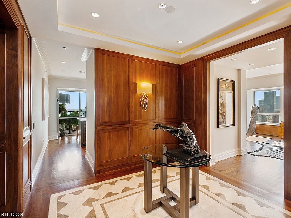 1st image of 800 N Michigan Ave APT 4702