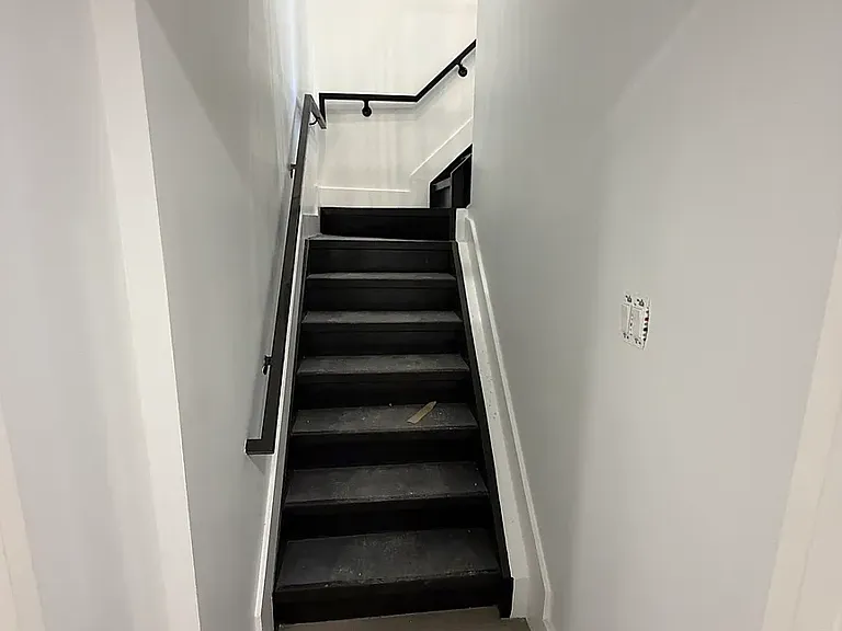 12 Locust St #1 — Photo 17