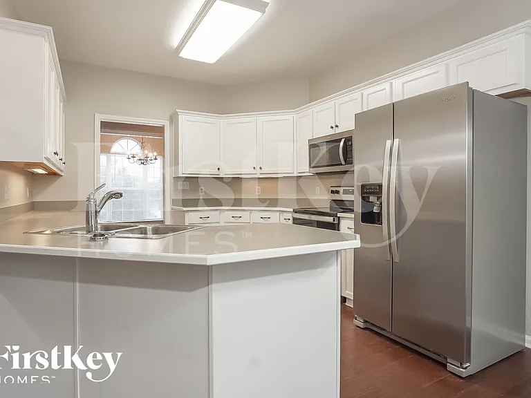 5612 Elliott Cir — Photo 6