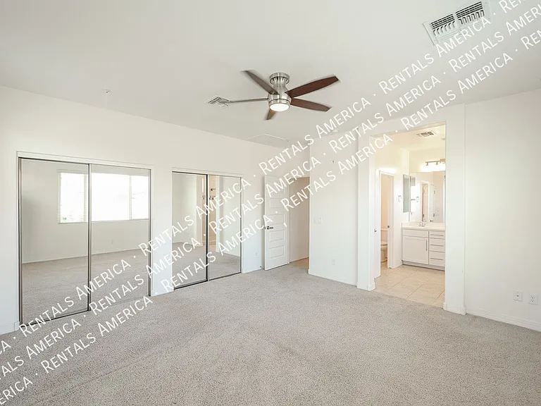 3710 E Lodgepole Dr — Photo 9