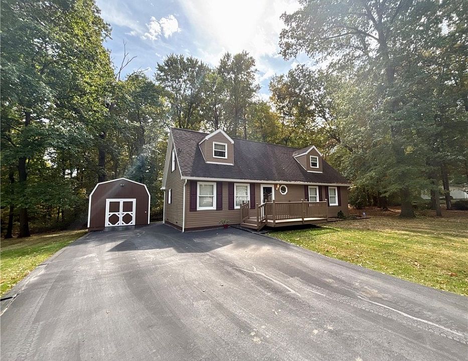 1st image of 121 Galazia Ln