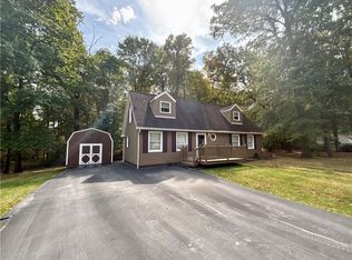 121 Galazia Ln, Edinburg, PA