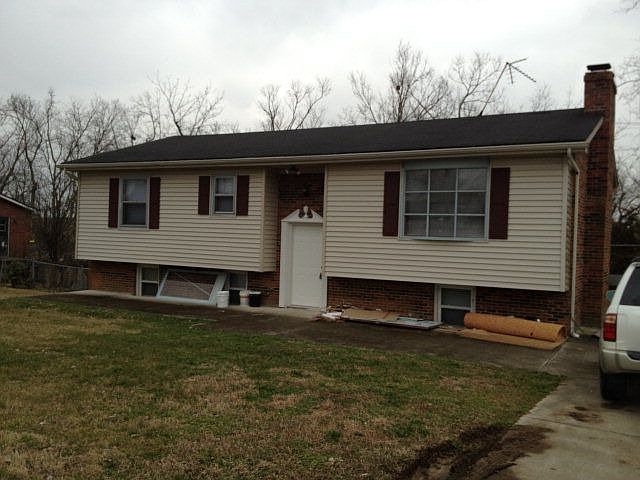 1st image of 114 Lee Dr