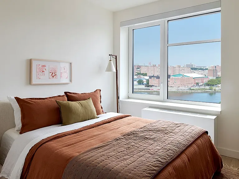 445 Gerard Ave #W327 — Photo 4