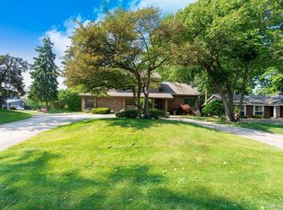 5156 Chestershire Ct, West Bloomfield, MI 48322