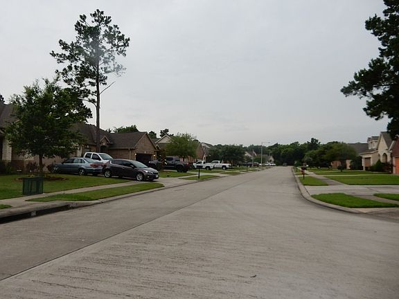 4th image of 1052 Misty Cliff Dr