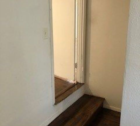 4th image of 1006 Harlandale Ave