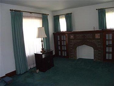 2nd image of 775 Kenmore Ave