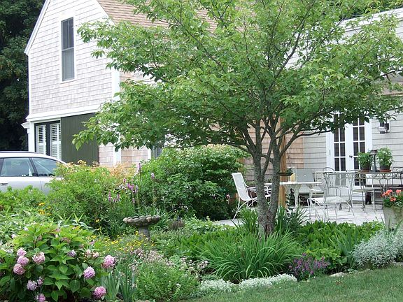 Garden & patio