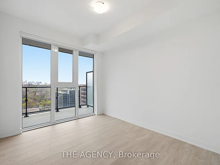 634 Church St #2303 — Photo 8