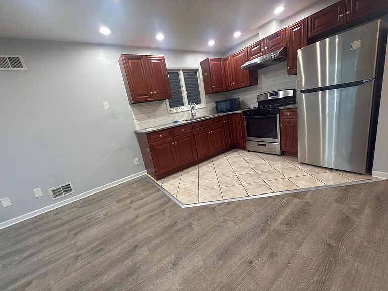246 South St #2 — Photo 2