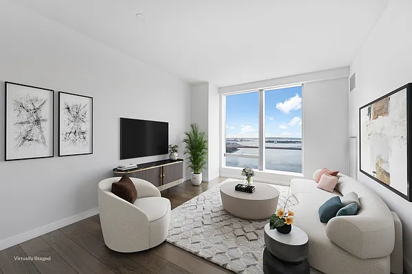 Sold by Compass | media 1