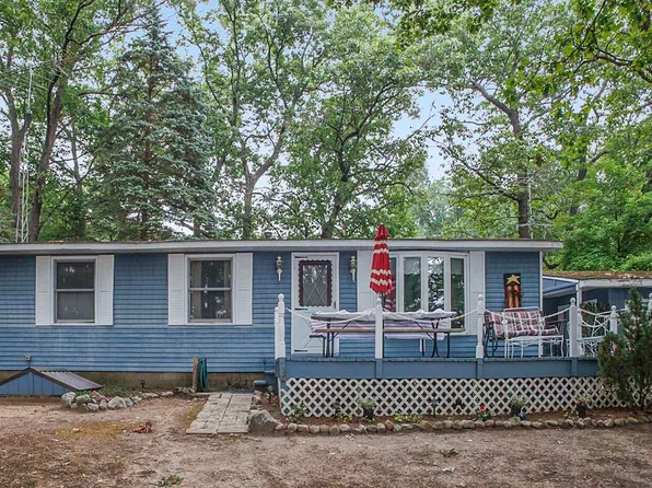 73 S Maple Rd, Branch, MI 49402