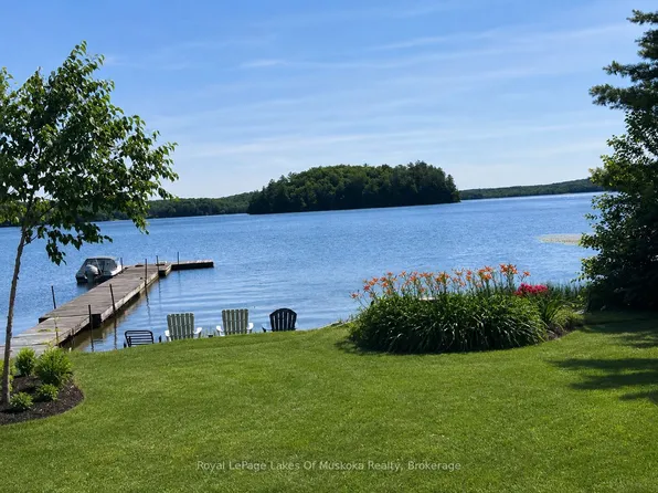 1052 Cove Rd #1, Muskoka Lakes, ON P0B 1M0