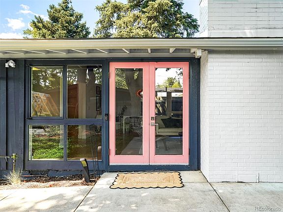 4th image of 2340 S Lowell Boulevard