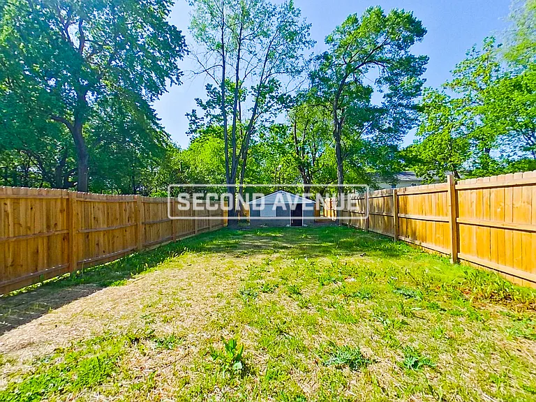 3030 Greenwood Ave — Photo 16