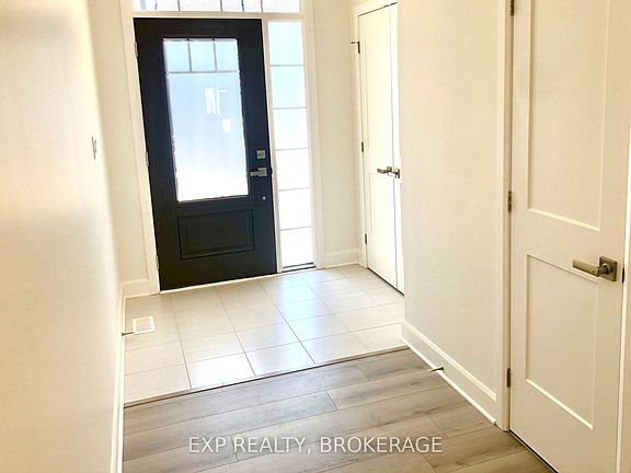 2nd image of 1425 Summer St