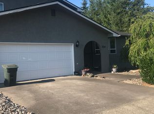 324 Cowlitz St E, Castle Rock, WA 98611