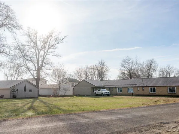 3149 Mills Rd, Manitou Beach, MI 49253