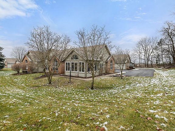 2nd image of 630 Whippoorwill Ln