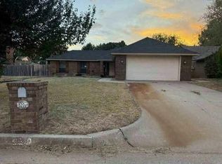 8209 Harvest Hills Rd, Oklahoma City, OK 73132