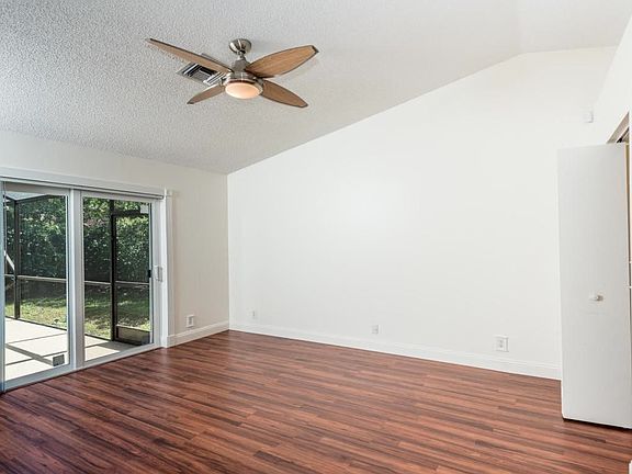 5th image of 5514 NW 41st Ter #1