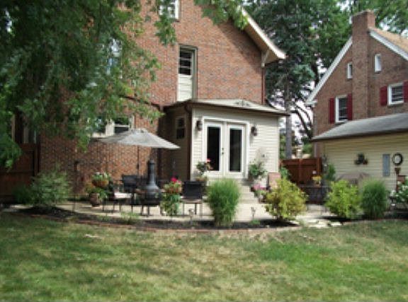 5th image of 438 Marion Ave