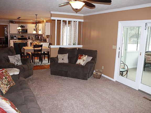 5th image of 51105 Hunter Cove Ct