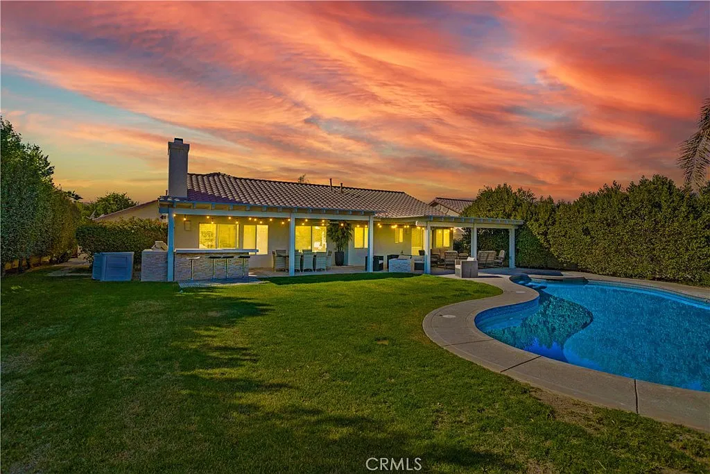 3 bed, 2216 sqft, $4,999 — Photo 1