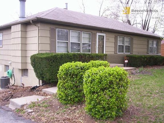 2nd image of 7805 E 99th Ter