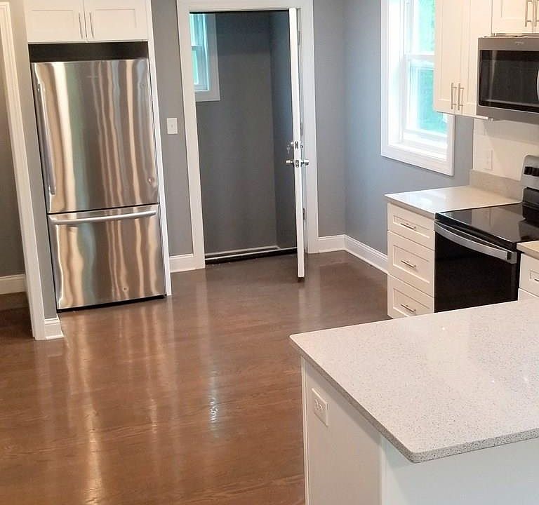 2nd image of 313 N Washington St Floor 3