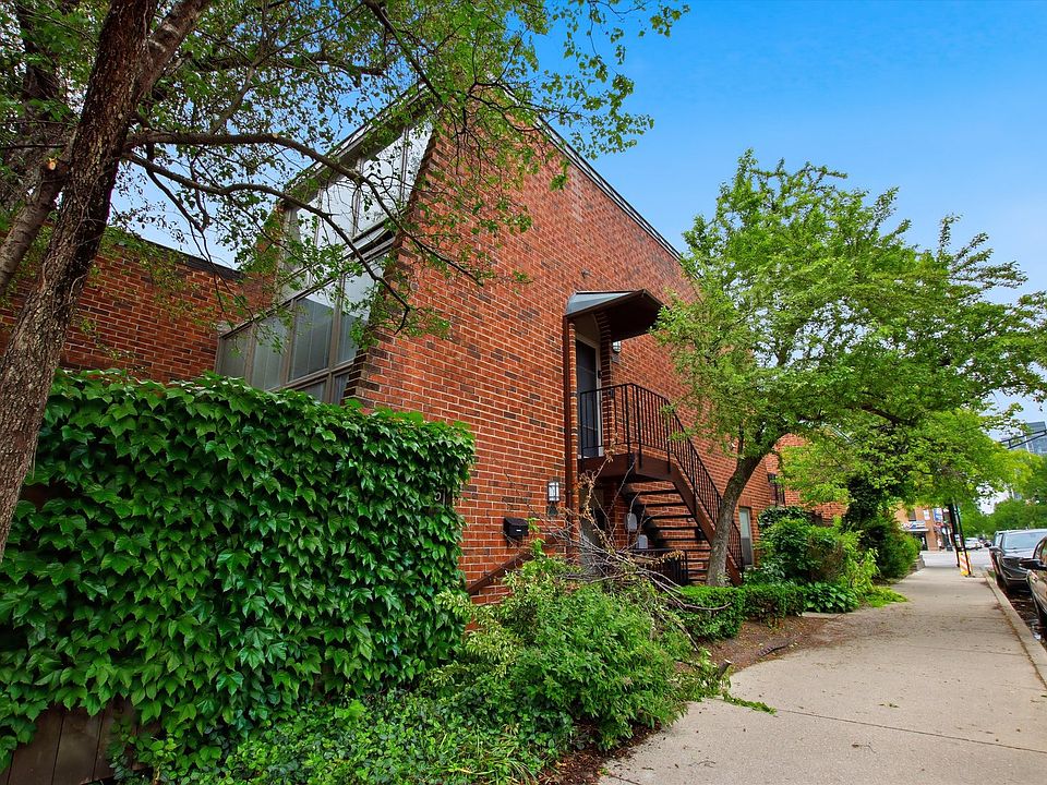1st image of 2170 N Lincoln Ave