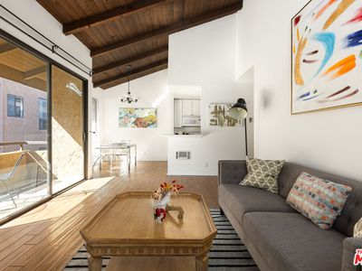 11743 Darlington Ave APT 8, Los Angeles, CA, 90049