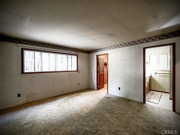 3rd image of 30687 Sleepy Hollow Dr