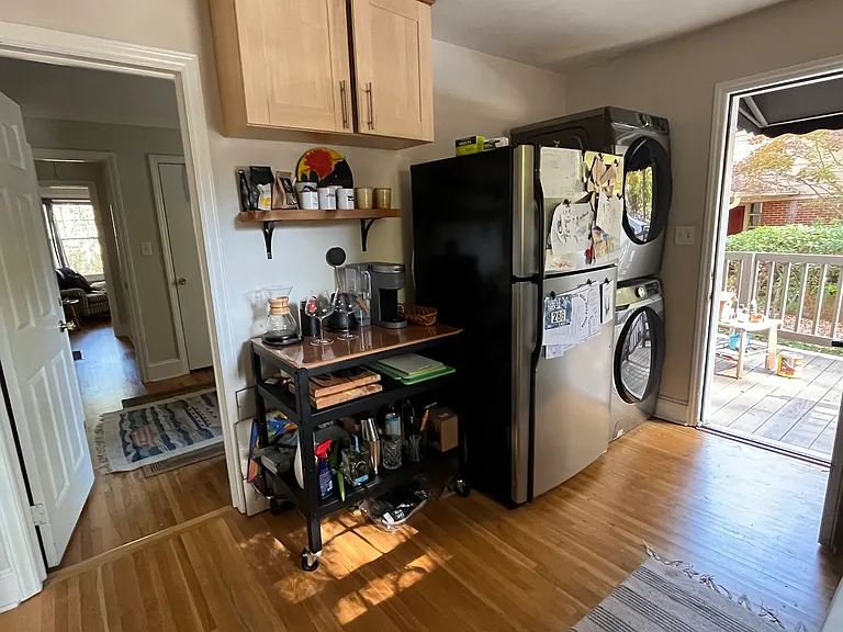 1003 Guilford Rd — Photo 6