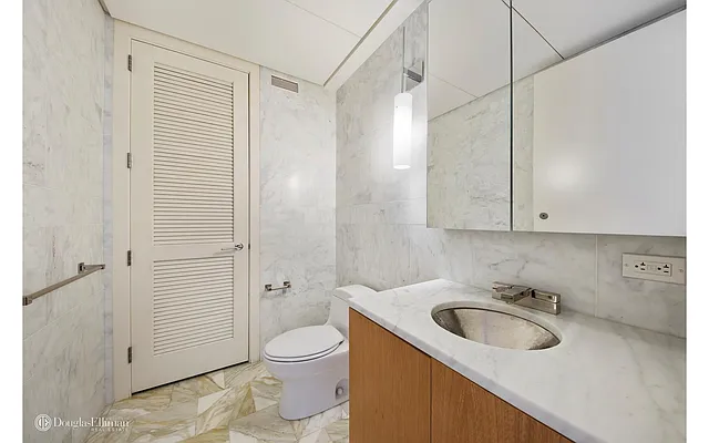 Rented by Douglas Elliman | media 27