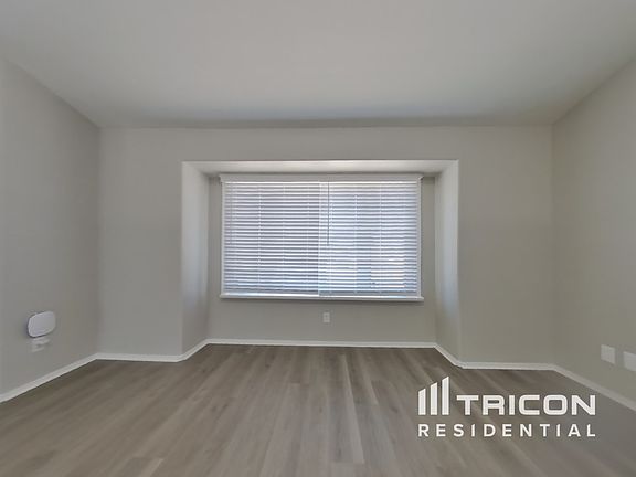 3rd image of 6519 N 70th Ave