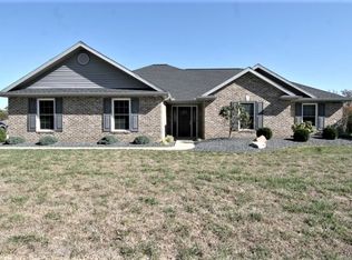 626 Keusch Ln, Jasper, IN 47546