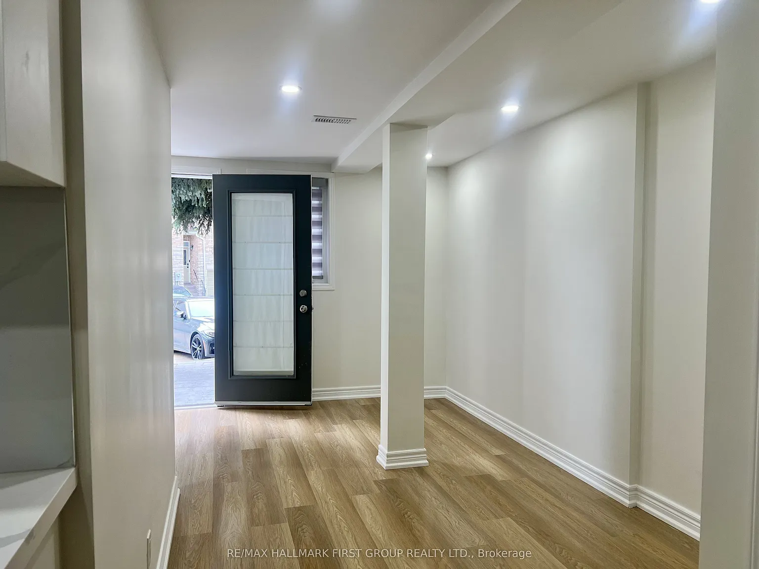 1 bed, $1,590 — Photo 3