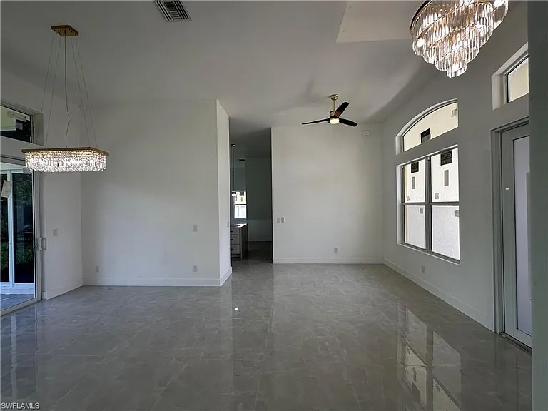 2220 SE 18th Ave — Photo 27