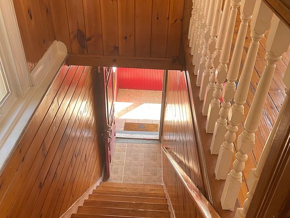4th image of 66 Kensington St #2