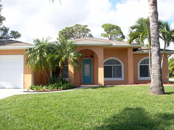 3rd image of 1802 SE Camilo St