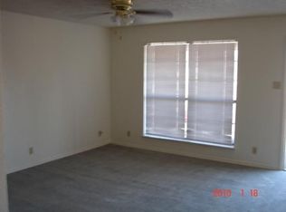 417 Withers St APT 6, Denton, TX 76201