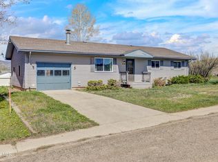 325 21st St, Kremmling, CO 80459