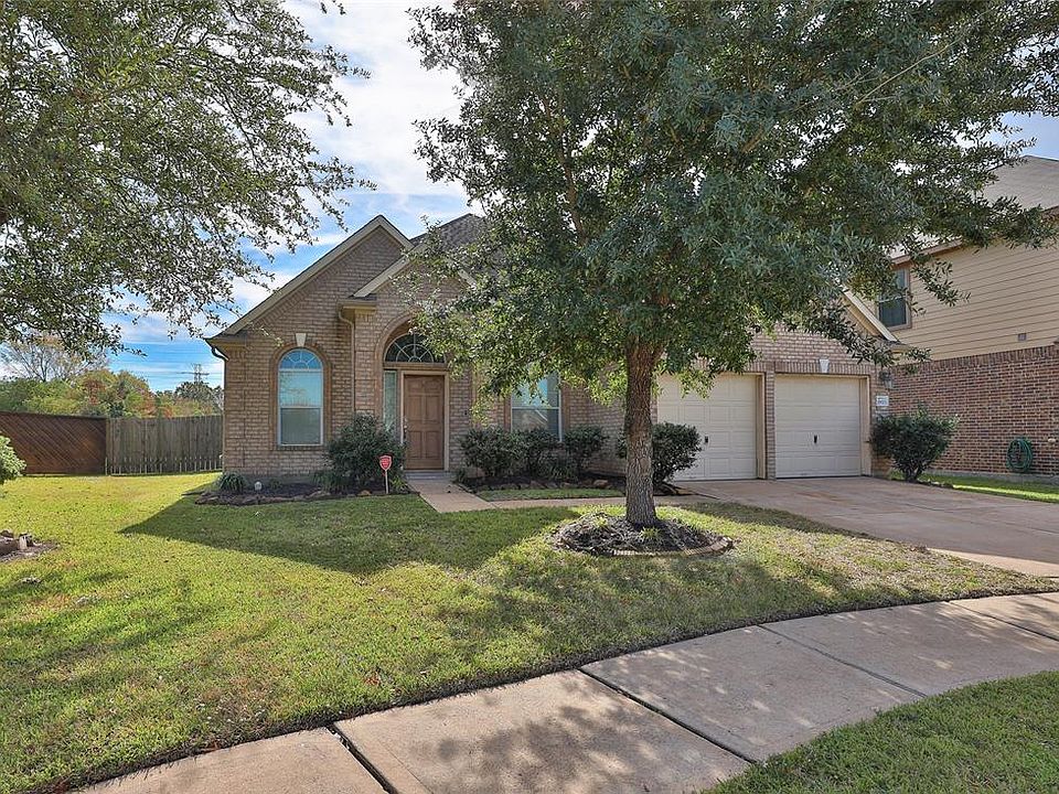 1st image of 18503 Creek Landing Ct