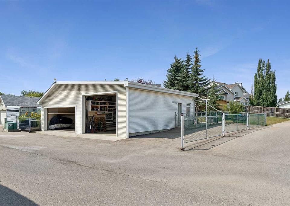 1st image of 246 SW Mount Lorette Pl SE