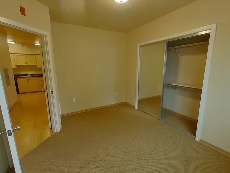 Midtown Apartments — Photo 9