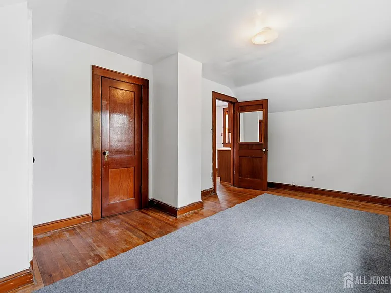 511 Garden Ave #2 — Photo 8