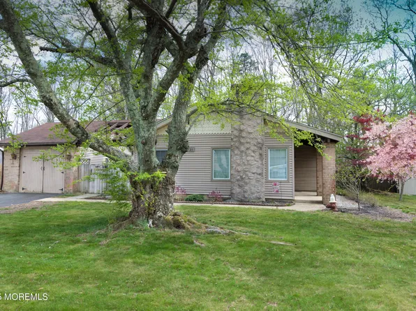 21 Birmingham Drive, Jackson, NJ 08527