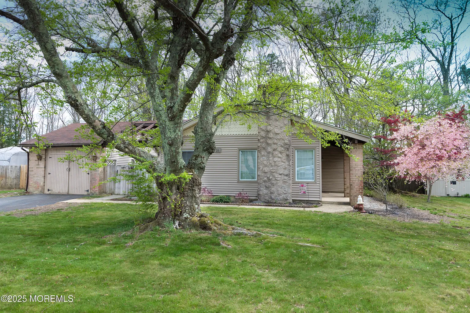 21 Birmingham Drive photo 1
